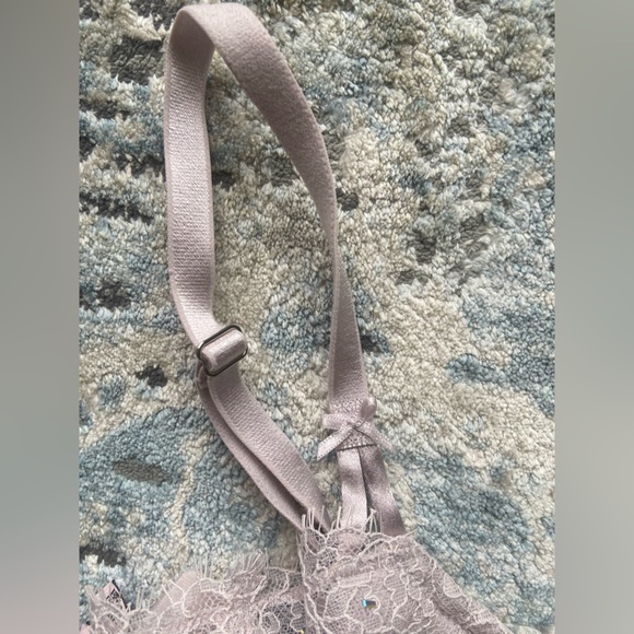 Victorias Secret Unlined Bra 36C - Picture 4 of 9